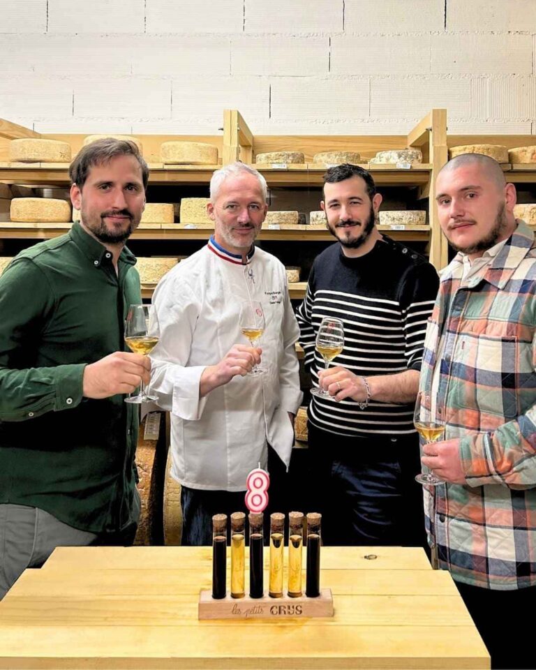 Associés Les Petits Crus Associés Les Petits Crus